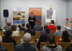 W popiołach zastygłe milczenie – cmentarz wojenny w Warzycach